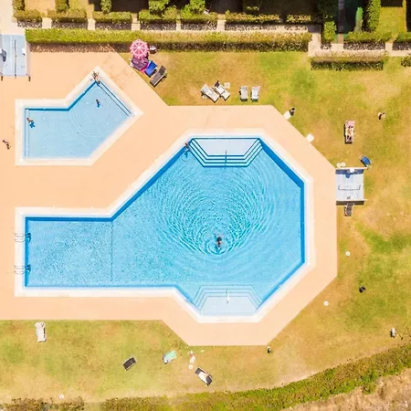 Apartment Duplex Mar A Vista, Com Piscina E Linda Vista Mar, A 600m Da Praia! Portimao