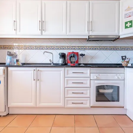 Apartment Duplex Mar A Vista, Com Piscina E Linda Vista Mar, A 600m Da Praia! Portimao